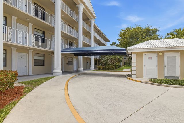 3515 Village Boulevard 304, West Palm Beach, FL 33409