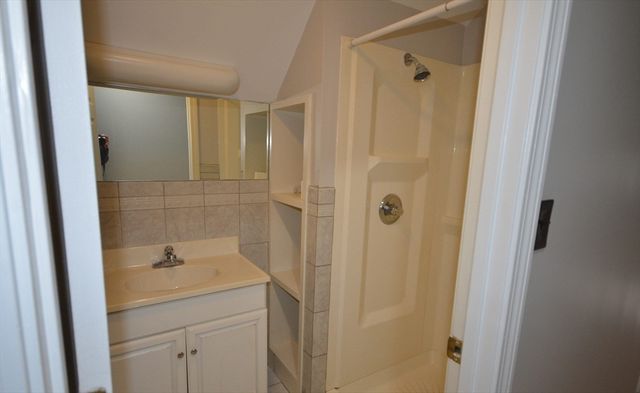 20 Benton Rd 2, Medford, MA 02155