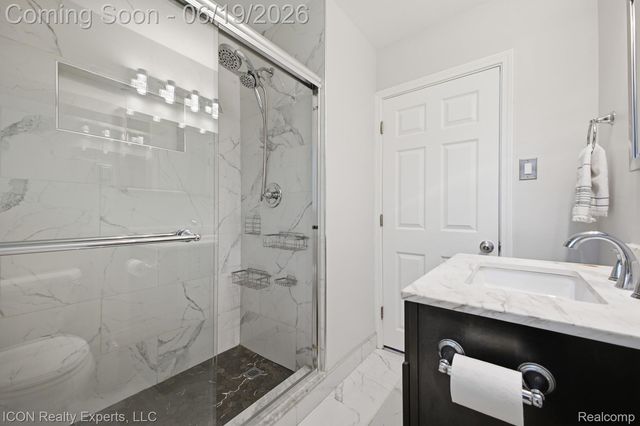22020 Jerome Street, Oak Park, MI 48237