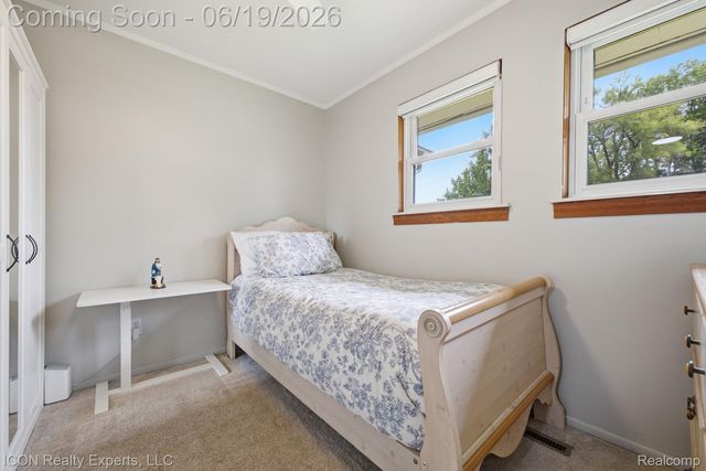 22020 Jerome Street, Oak Park, MI 48237