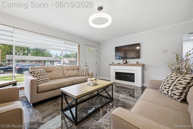 22020 Jerome Street, Oak Park, MI 48237