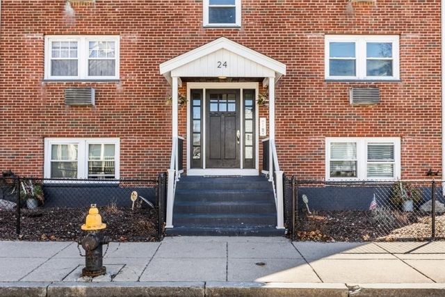 24 Denny St 6, Boston, MA 02125