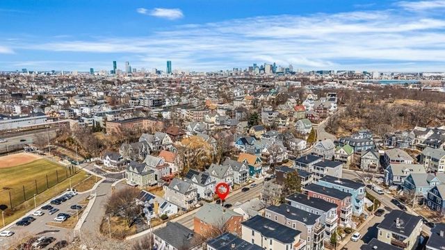 24 Denny St 6, Boston, MA 02125