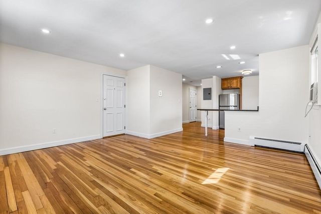 24 Denny St 6, Boston, MA 02125