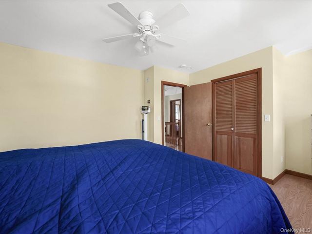 4 23rd Street, Jericho, NY 11753