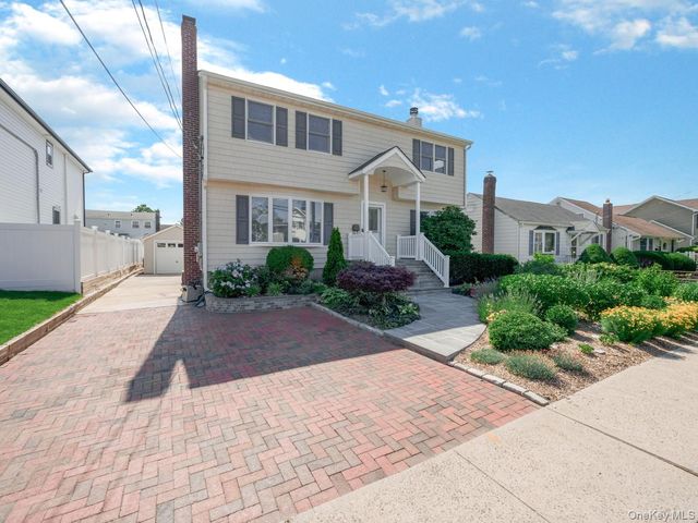 4 23rd Street, Jericho, NY 11753