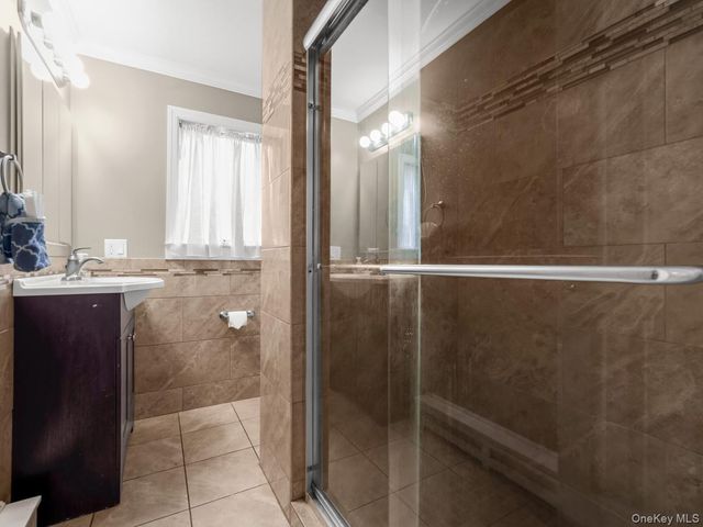 4 23rd Street, Jericho, NY 11753