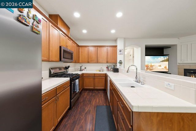 104 Kings Canyon Way, Oakley, CA 94561