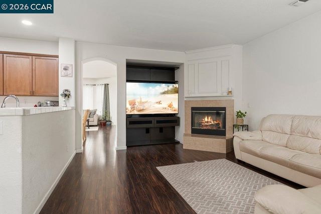 104 Kings Canyon Way, Oakley, CA 94561