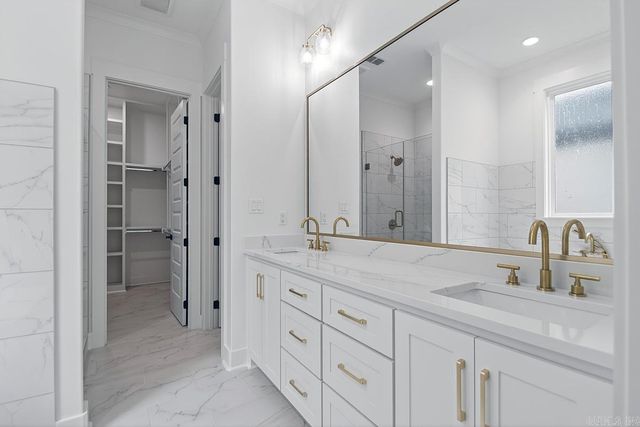 121 Kinley Loop, Little Rock, AR 72223