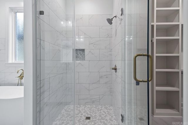 121 Kinley Loop, Little Rock, AR 72223