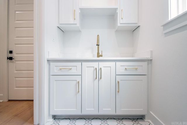 121 Kinley Loop, Little Rock, AR 72223