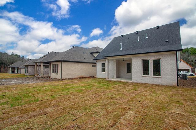 121 Kinley Loop, Little Rock, AR 72223