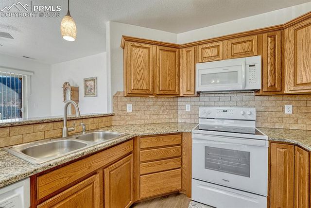 1695 Little Bear Creek Point 4, Colorado Springs, CO 80904