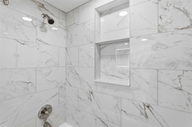 4775 COVE CIRCLE 106, St Petersburg, FL 33708