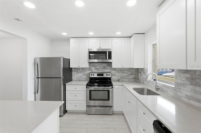 4775 COVE CIRCLE 106, St Petersburg, FL 33708