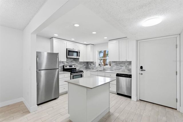 4775 COVE CIRCLE 106, St Petersburg, FL 33708