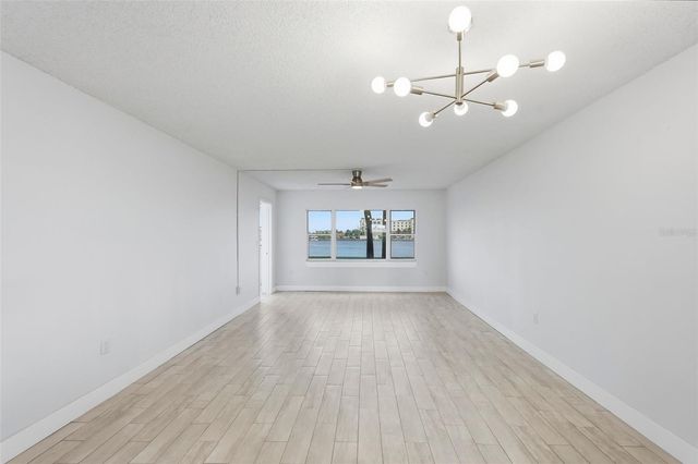 4775 COVE CIRCLE 106, St Petersburg, FL 33708