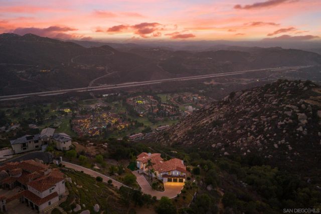 9604 Misty Meadow Lane, Escondido, CA 92026