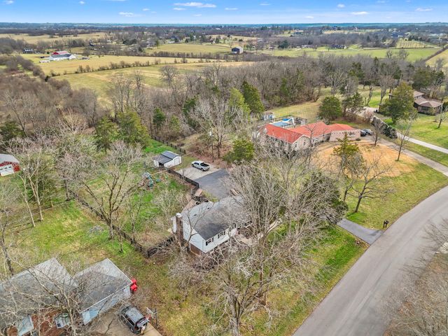 155 Carolyn Lane, Nicholasville, KY 40356