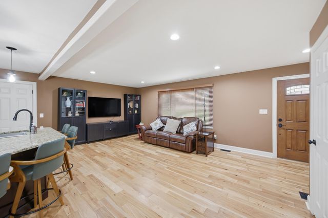 155 Carolyn Lane, Nicholasville, KY 40356