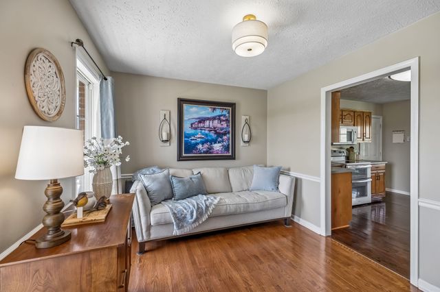 2035 Lassiter Rd, Readyville, TN 37149