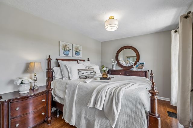 2035 Lassiter Rd, Readyville, TN 37149