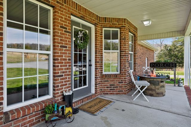 2035 Lassiter Rd, Readyville, TN 37149