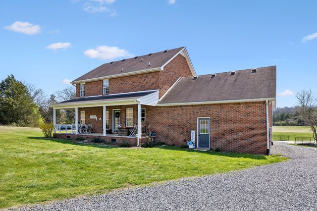 2035 Lassiter Rd, Readyville, TN 37149