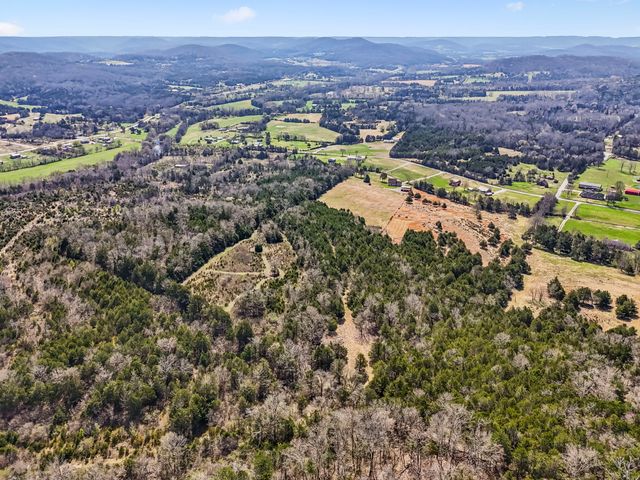 2035 Lassiter Rd, Readyville, TN 37149