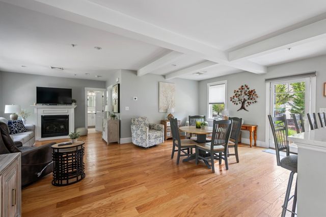 599 Washington St 1, Pembroke, MA 02359