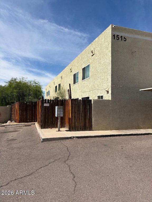 1515 E SAHUARO Drive 1, Phoenix, AZ 85020