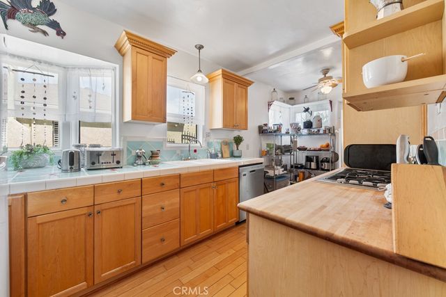 3730 Rose Avenue, Long Beach, CA 90807