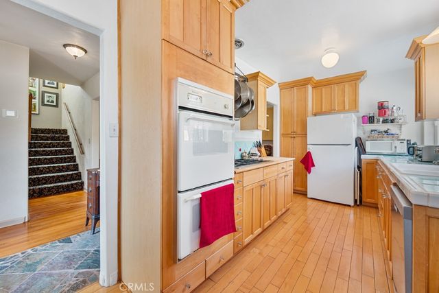 3730 Rose Avenue, Long Beach, CA 90807