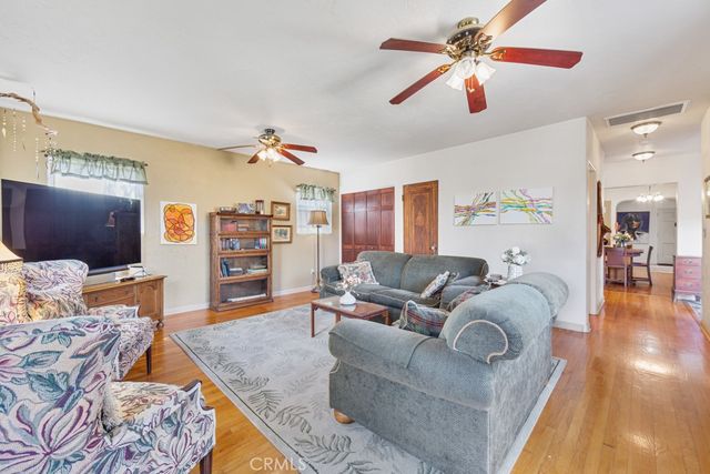 3730 Rose Avenue, Long Beach, CA 90807