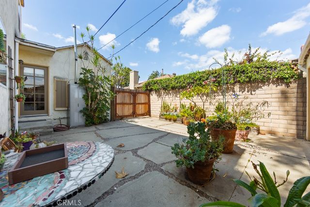 3730 Rose Avenue, Long Beach, CA 90807