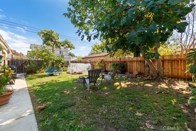 3730 Rose Avenue, Long Beach, CA 90807