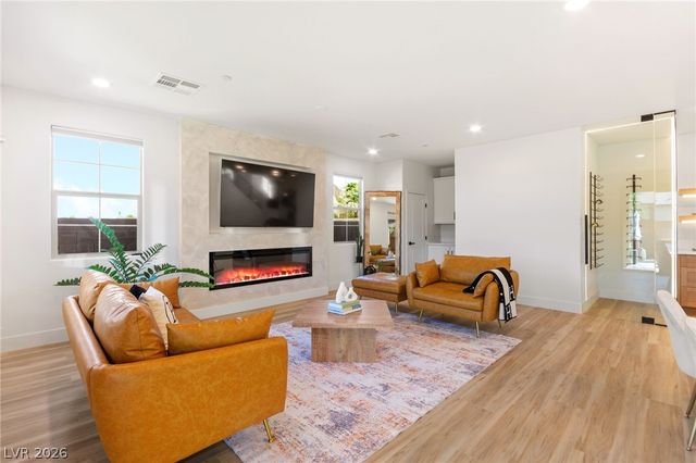 32 Santo Mio Court, Henderson, NV 89011