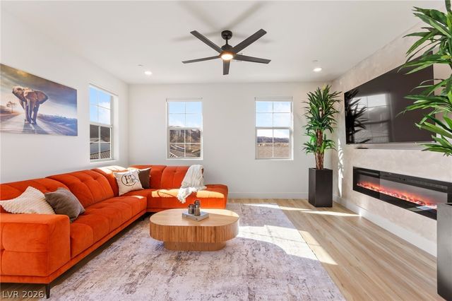 32 Santo Mio Court, Henderson, NV 89011