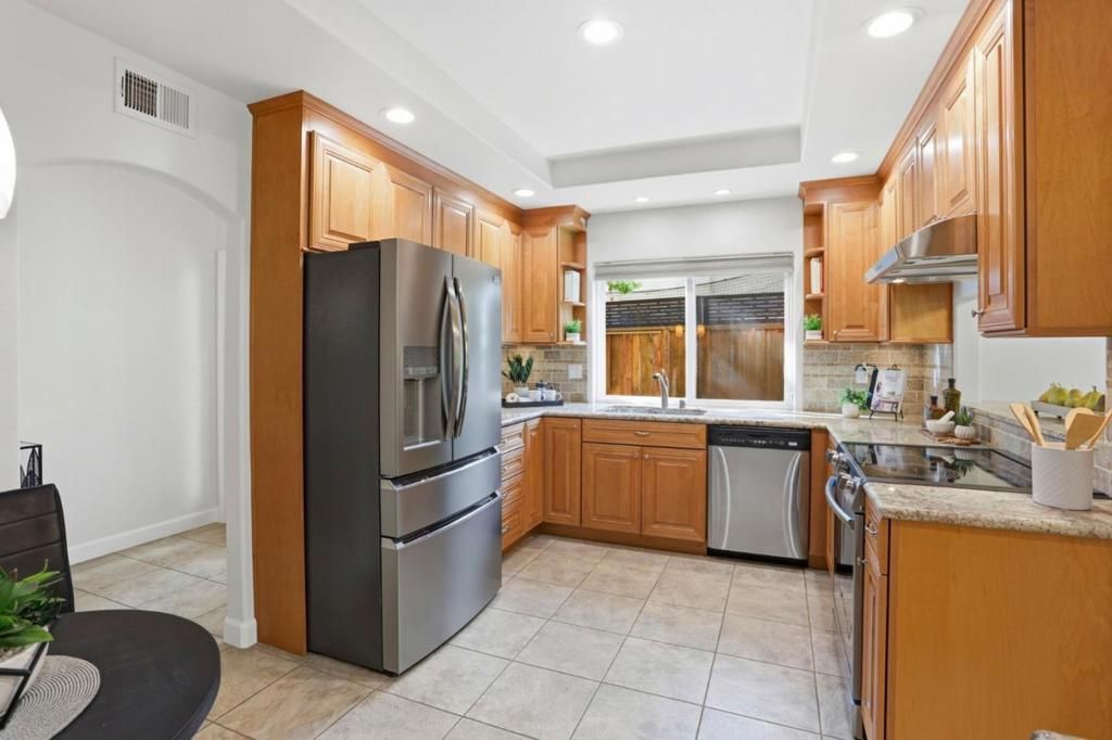 Image 10 of property listing at 5231 Leesa Ann Court, San Jose, CA 95124