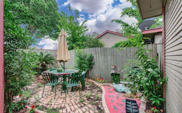 7955 W Airport Boulevard, Houston, TX 77071
