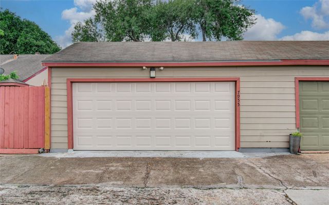7955 W Airport Boulevard, Houston, TX 77071