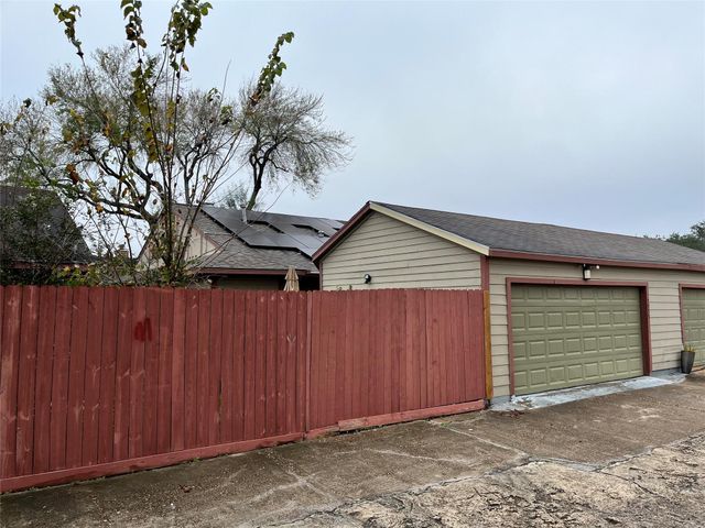 7955 W Airport Boulevard, Houston, TX 77071