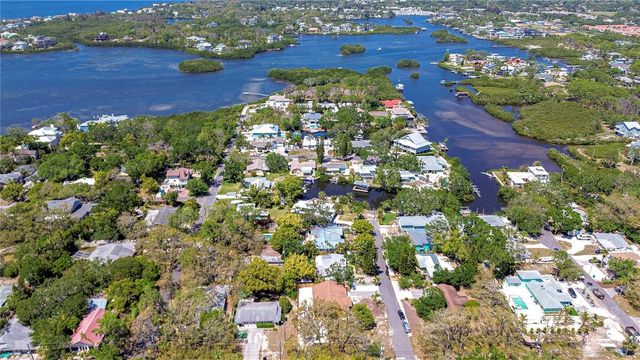 6 BAYOU LANE, Palm Harbor, FL 34683