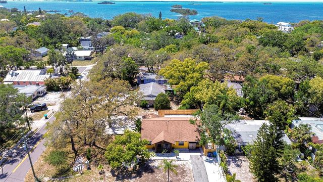 6 BAYOU LANE, Palm Harbor, FL 34683