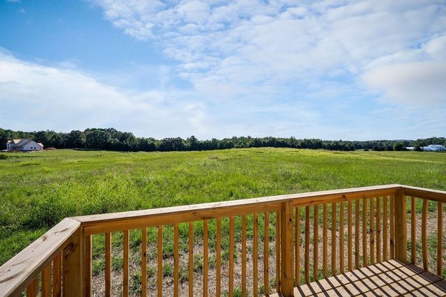 14305 Old Kentucky Rd, Walling, TN 38587