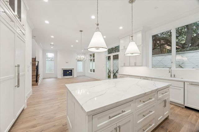 3 Wentworth Green Way, Houston, TX 77027