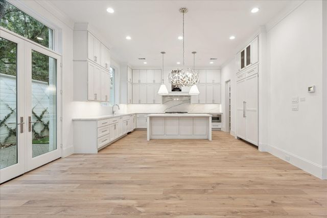 3 Wentworth Green Way, Houston, TX 77027