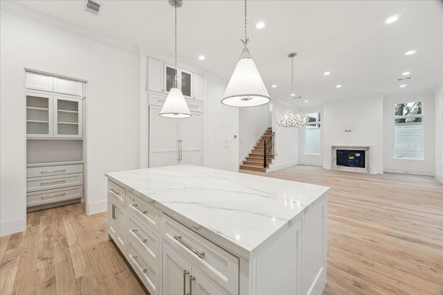 3 Wentworth Green Way, Houston, TX 77027