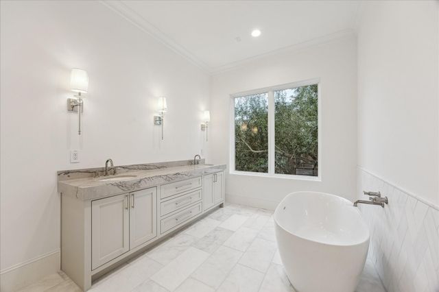 3 Wentworth Green Way, Houston, TX 77027